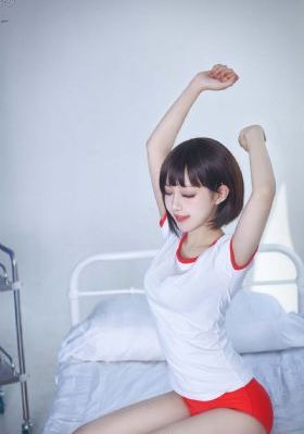 美女走光露底无码_158分钟完整版成长在线视频免费观看