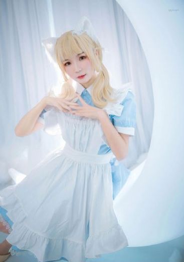 岳趴在墙上求饶_西瓜西瓜视频免费观看