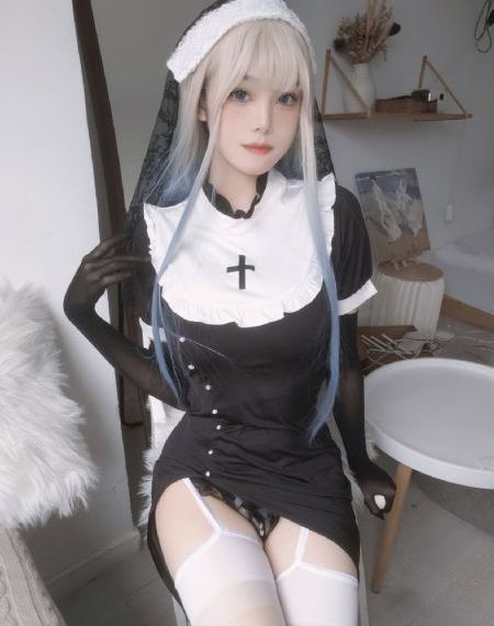 五月红唇_全集电影电影在线观看