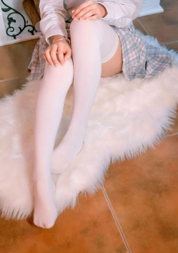 穿修身裤人妻出轨成人日本视频_百度云播影视在线观看