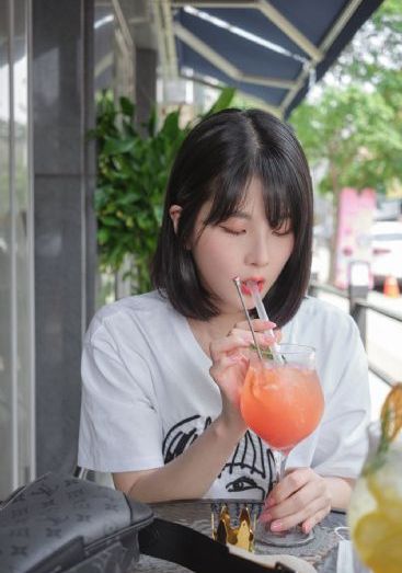 女人18毛片a级毛片一图片_1280高清版完整版观看