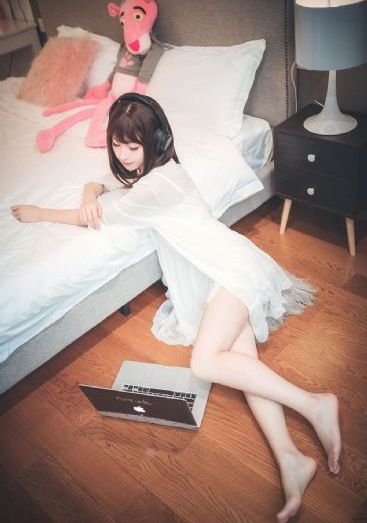 坐在教授的大根茎上背单词的小说_午夜dj电影在线观看