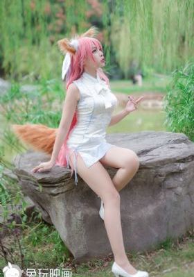 丰满肥臀网站_手机电影免费观看字幕