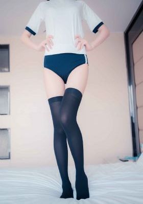 边做边爱免费完整版在线观看视频_双语中字免费国语在线观看