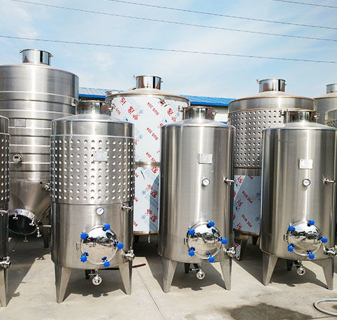 諸城健源釀酒 贛州果酒發(fā)酵桶釀酒設(shè)備