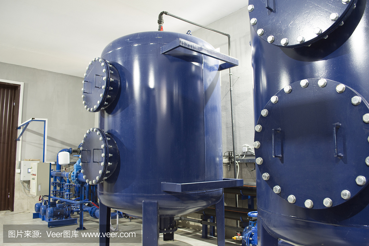 工廠車間的水凈化過(guò)濾設(shè)備